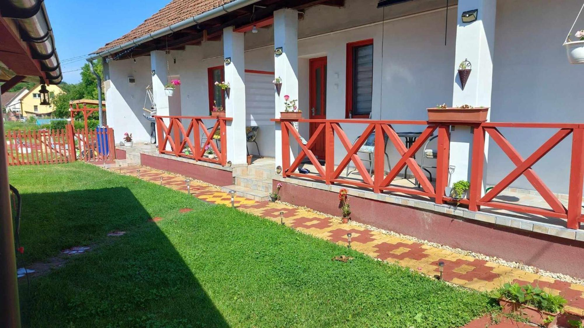 Lotusz Vendeghaz-demjen Apartmán